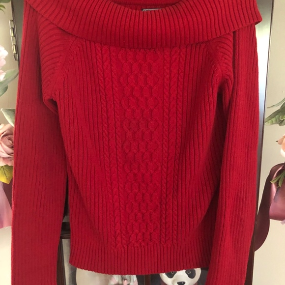 SALE Beautiful like new red ribbed cowl neck sweater and plaid sweater scarf set - Picture 2 of 4